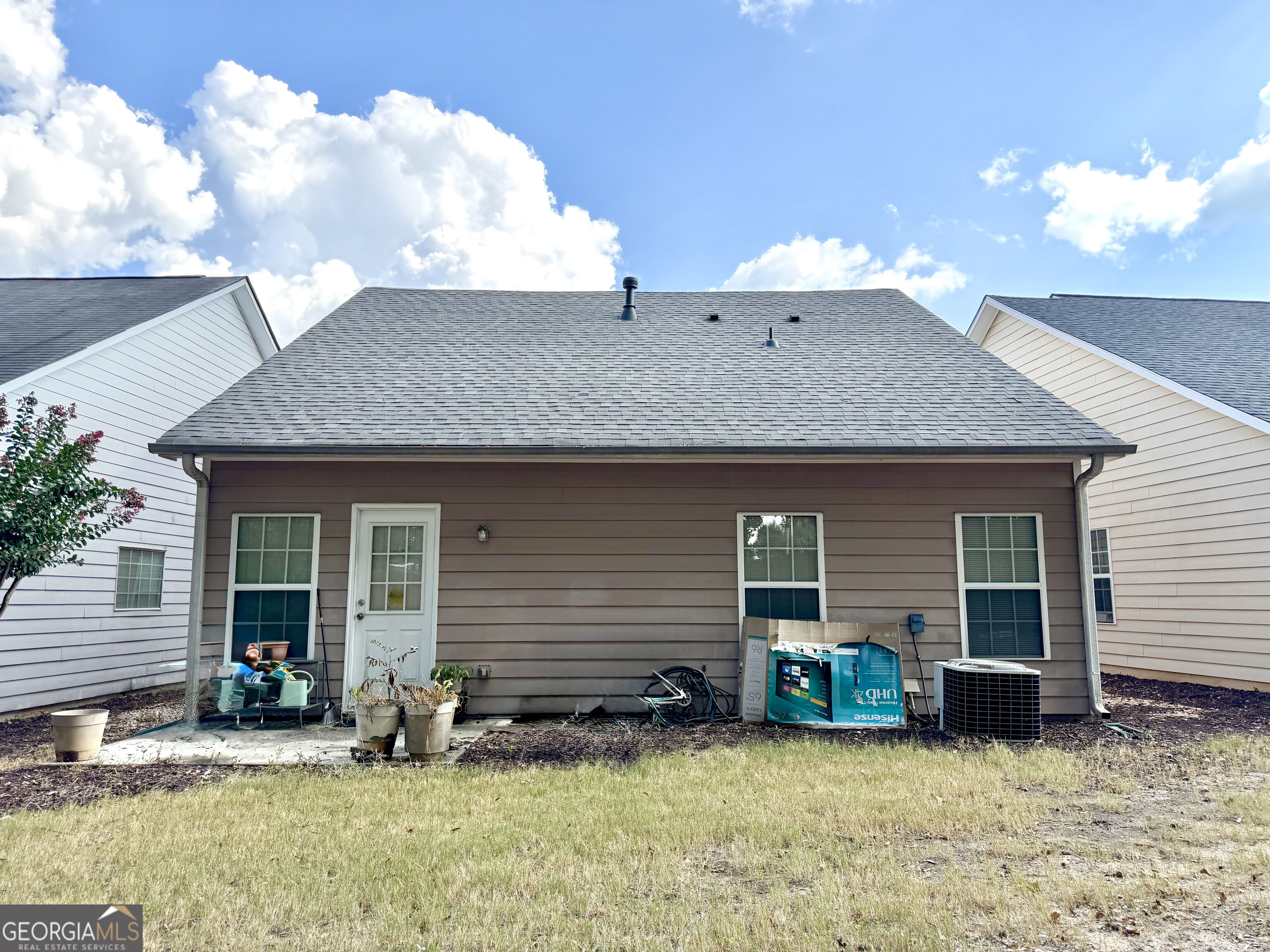 2114 Appaloosa Way Property Photo 7