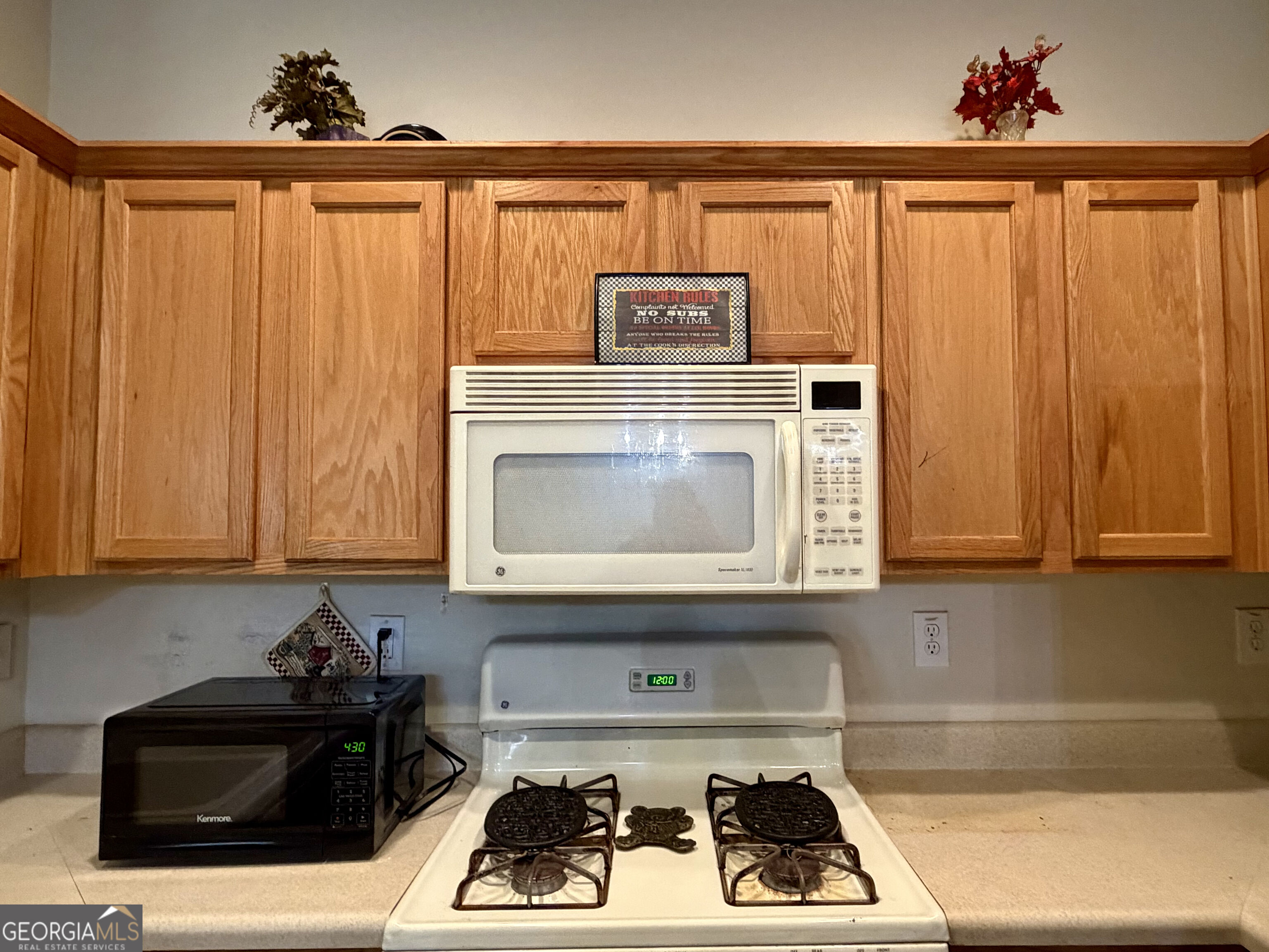 2114 Appaloosa Way Property Photo 31