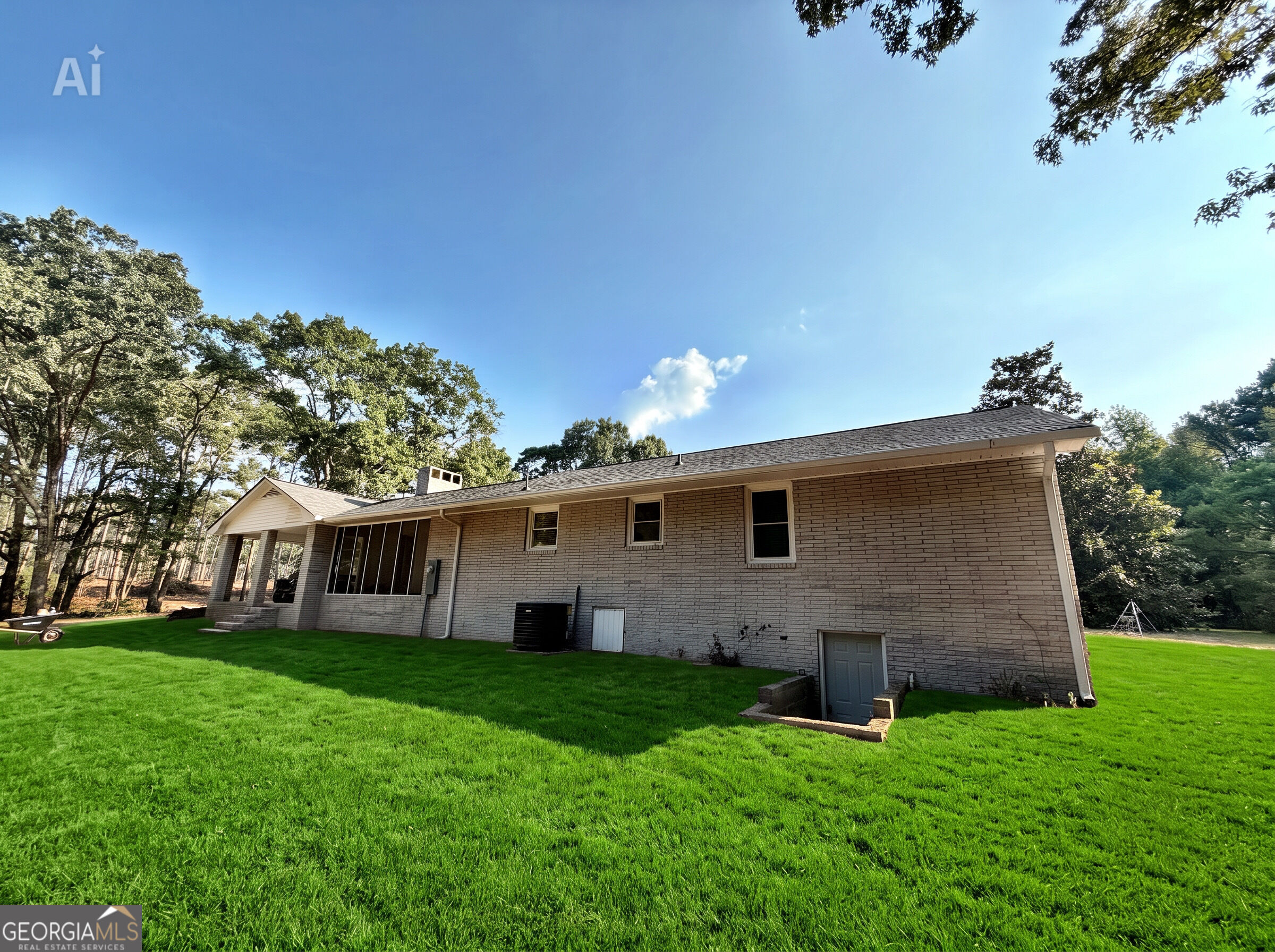 742 Garr Road Property Photo 4