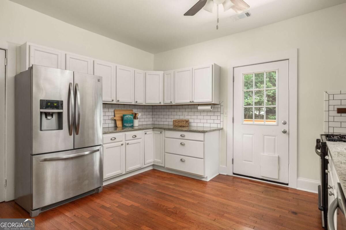 1514 Marbut Avenue Se Property Photo 8
