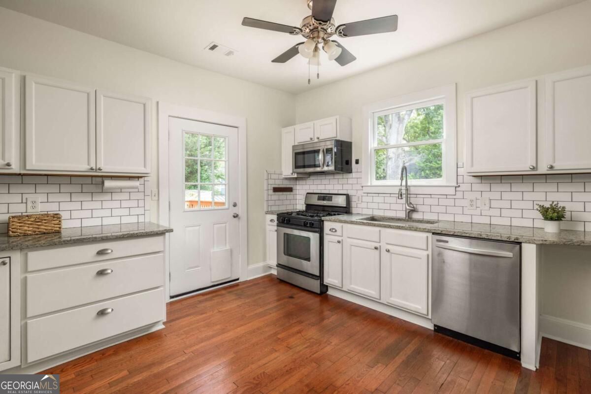 1514 Marbut Avenue Se Property Photo 10