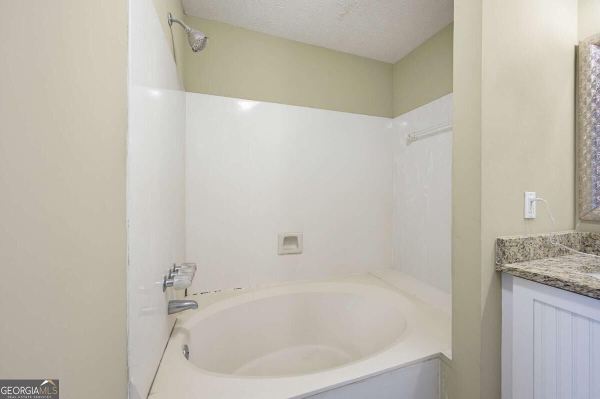 5010 Avalon Drive Property Photo 27