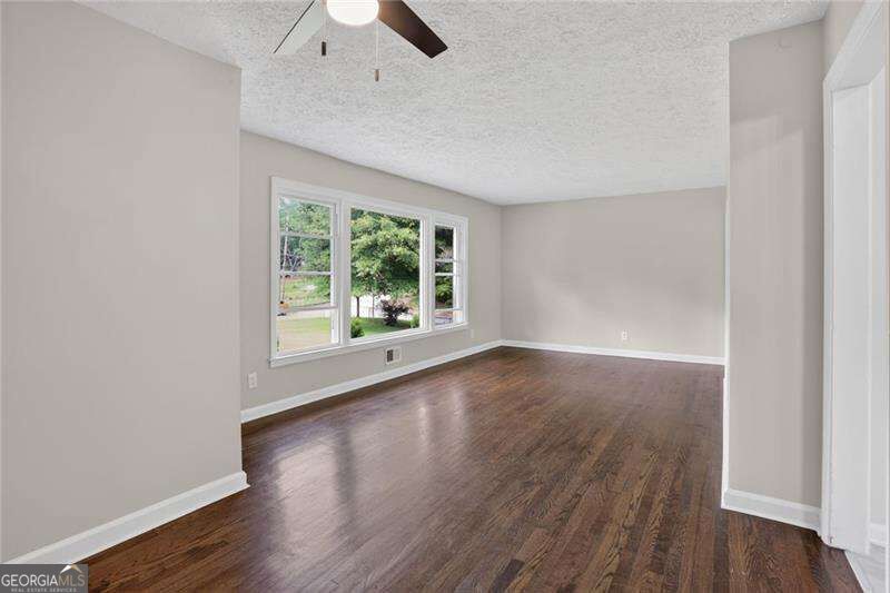 3081 Glendale Court Property Photo 3
