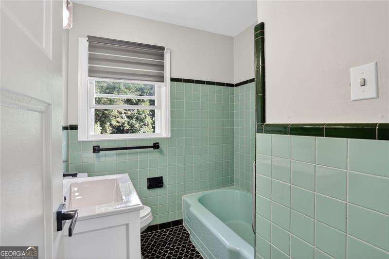 3081 Glendale Court Property Photo 8