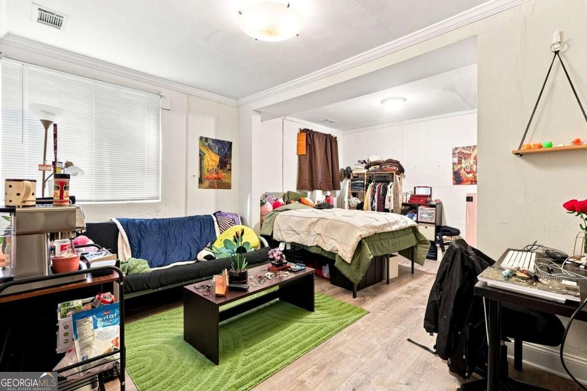 1071 Center Street Nw Property Photo 2