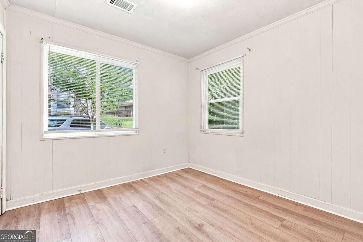 1071 Center Street Nw Property Photo 17
