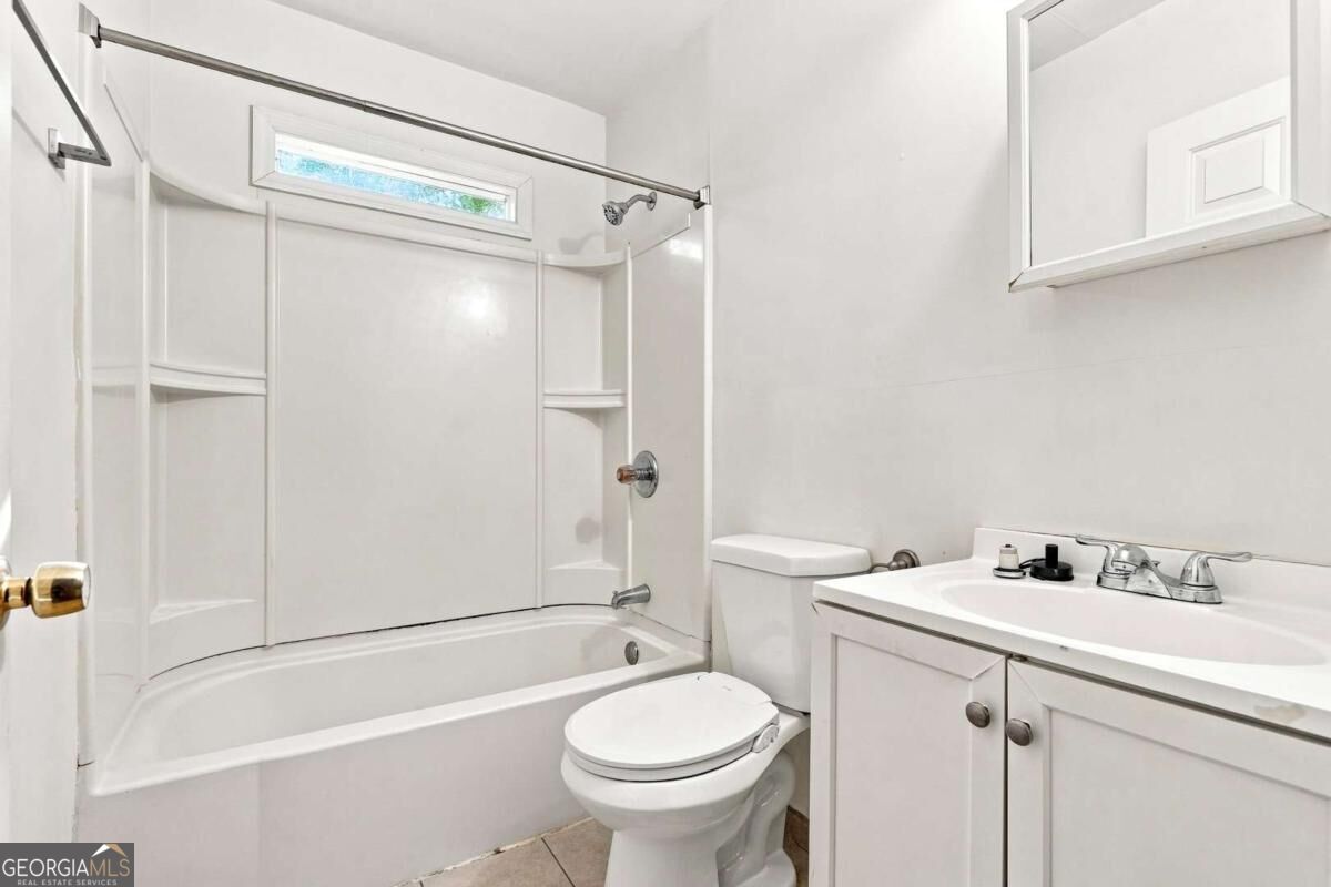 1071 Center Street Nw Property Photo 19