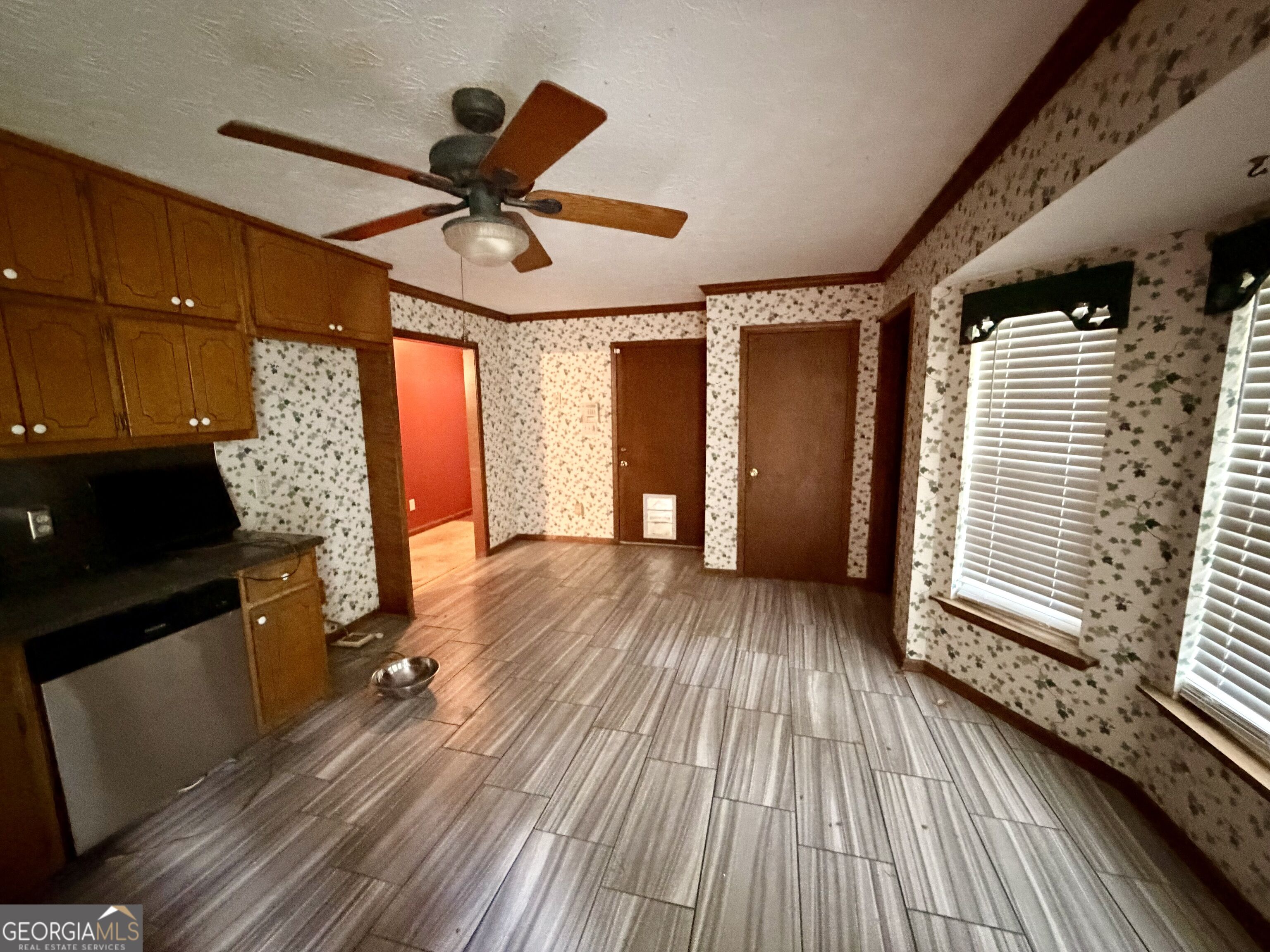 95 White Acres Drive Property Photo 6