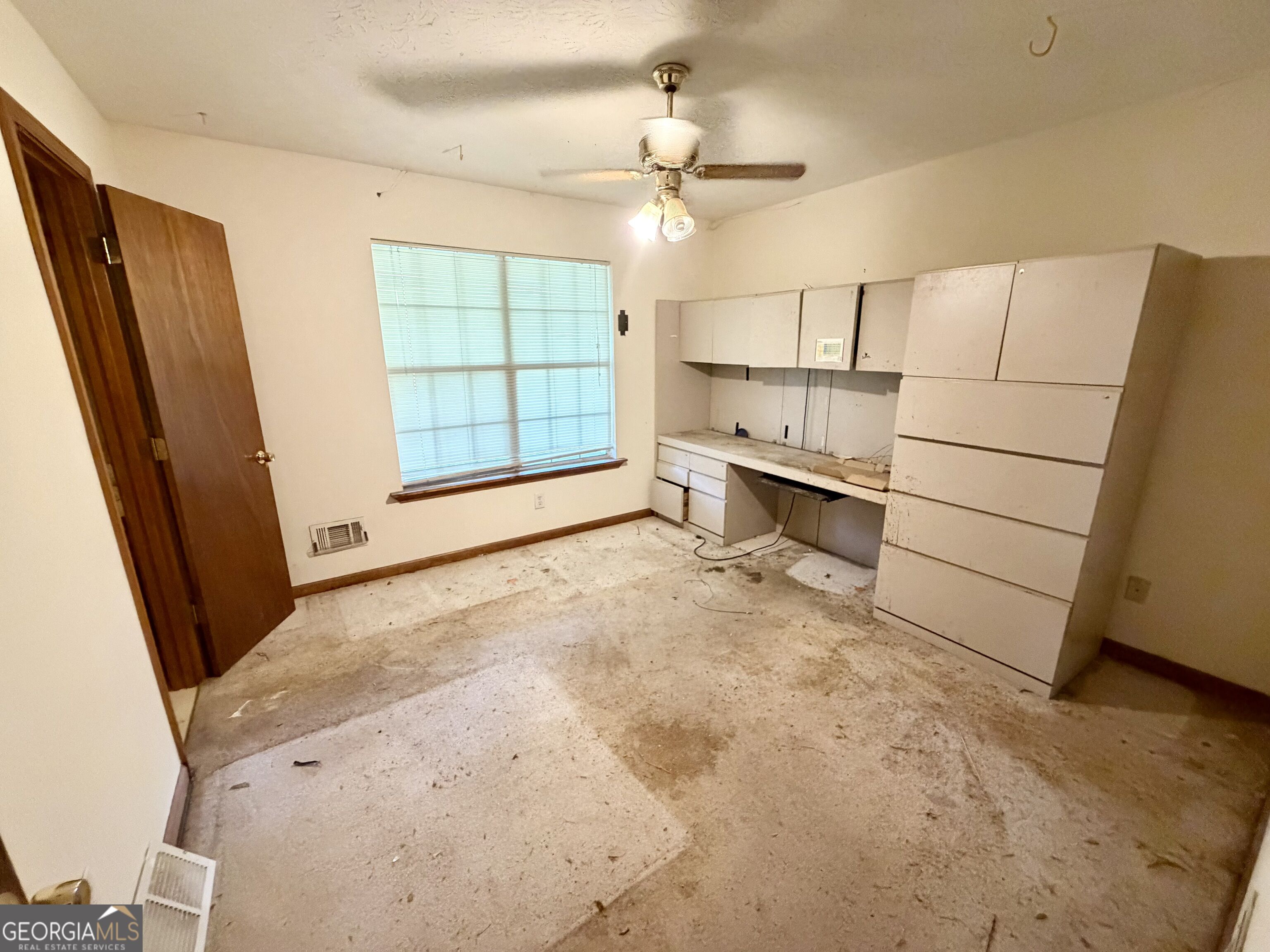 95 White Acres Drive Property Photo 16