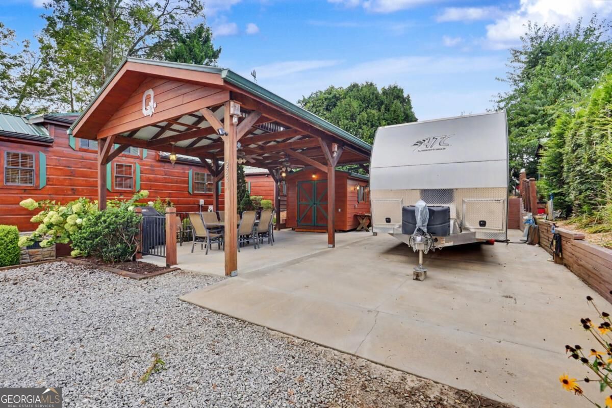 232 River Vista Drive Property Photo 4