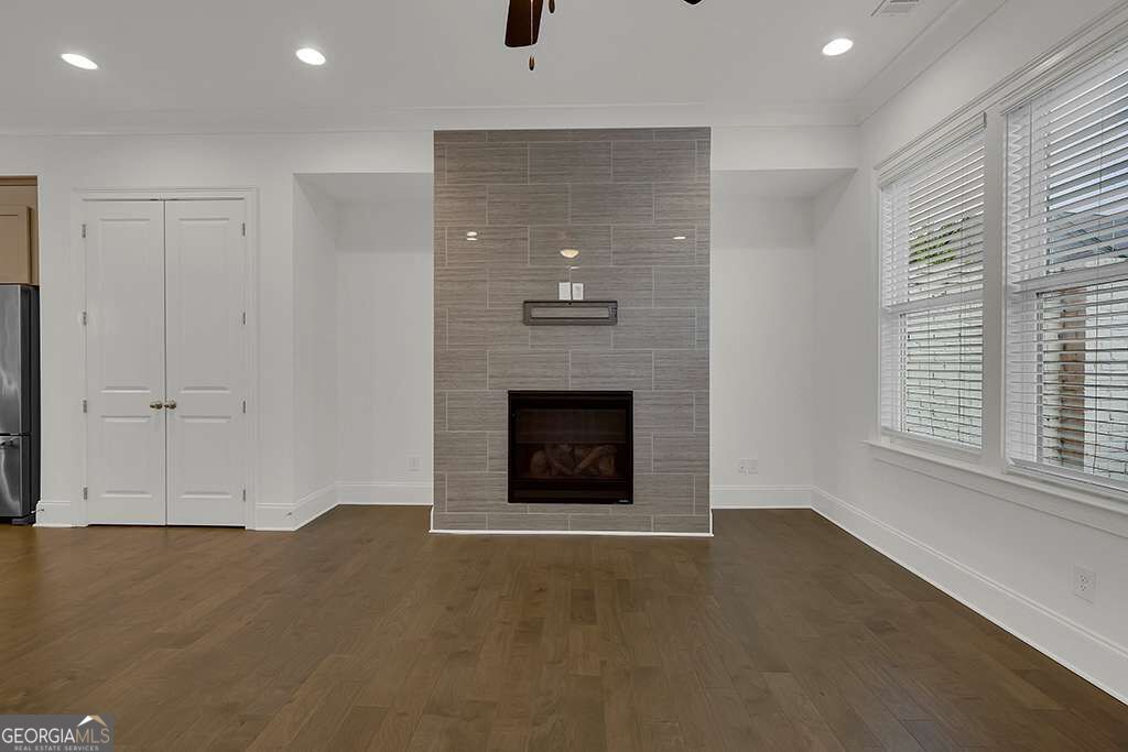 6807 Encore Boulevard Property Photo 11