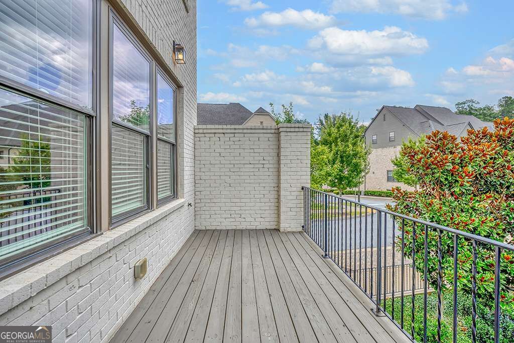 6807 Encore Boulevard Property Photo 15