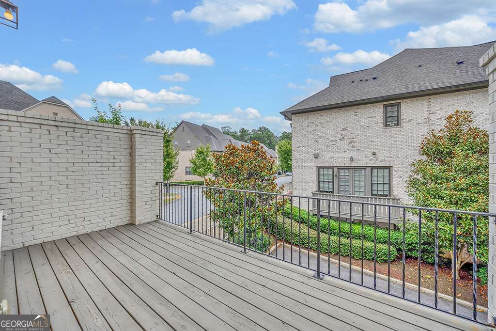 6807 Encore Boulevard Property Photo 16