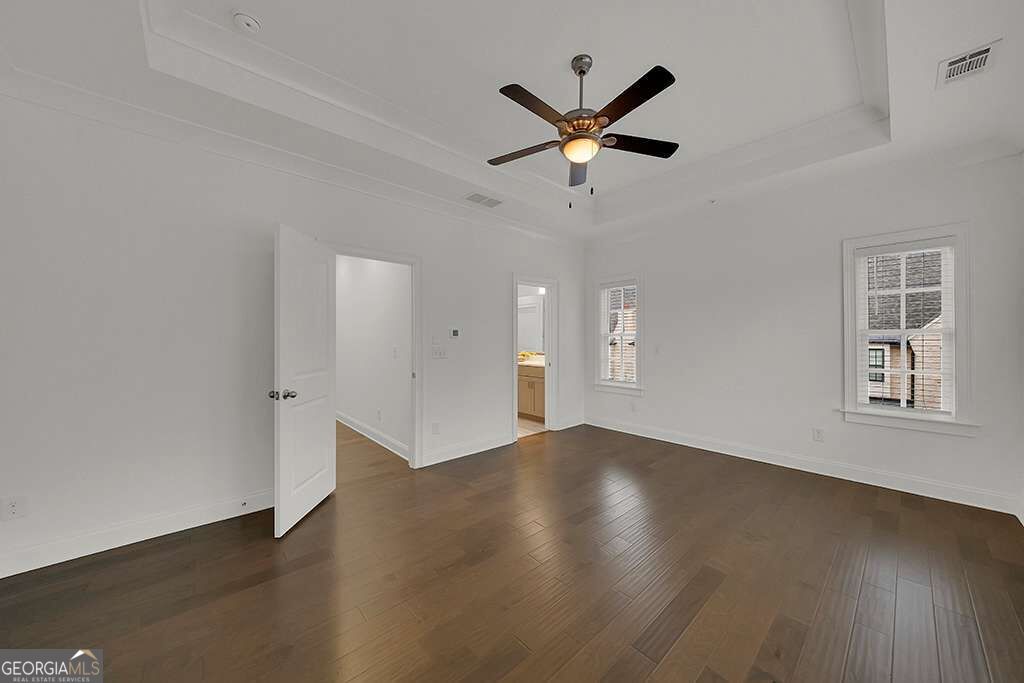6807 Encore Boulevard Property Photo 17