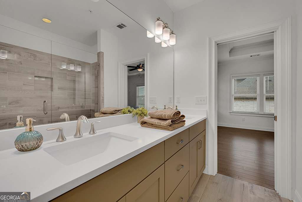 6807 Encore Boulevard Property Photo 21