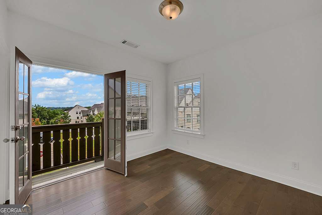 6807 Encore Boulevard Property Photo 23