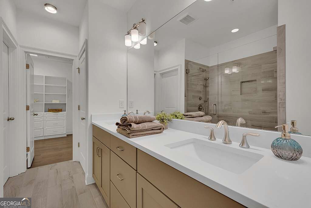 6807 Encore Boulevard Property Photo 33