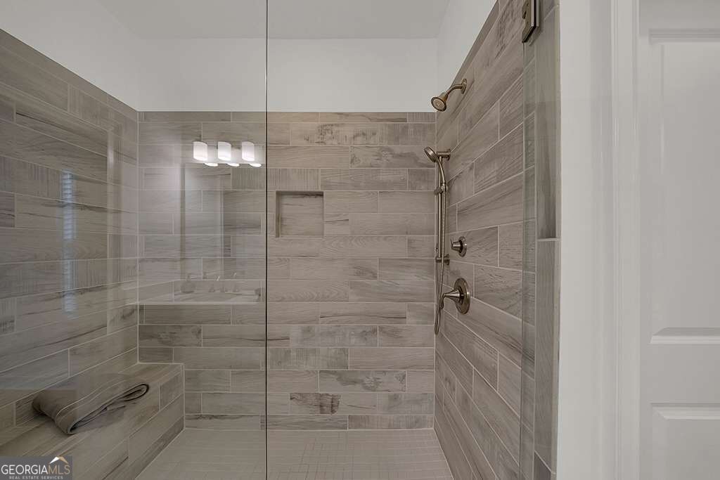 6807 Encore Boulevard Property Photo 35