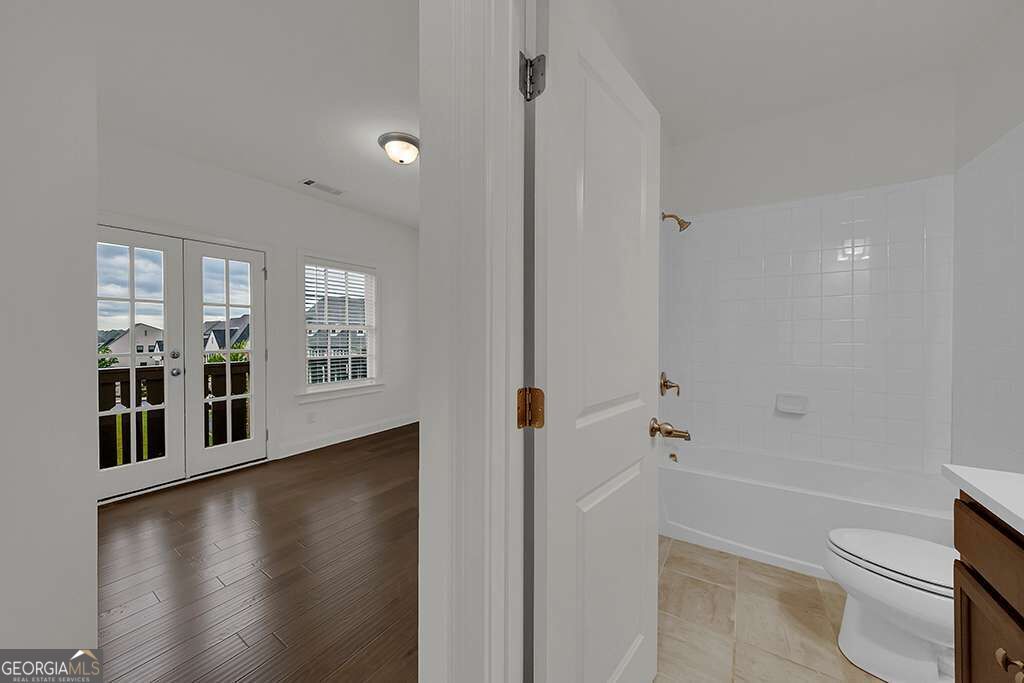 6807 Encore Boulevard Property Photo 37