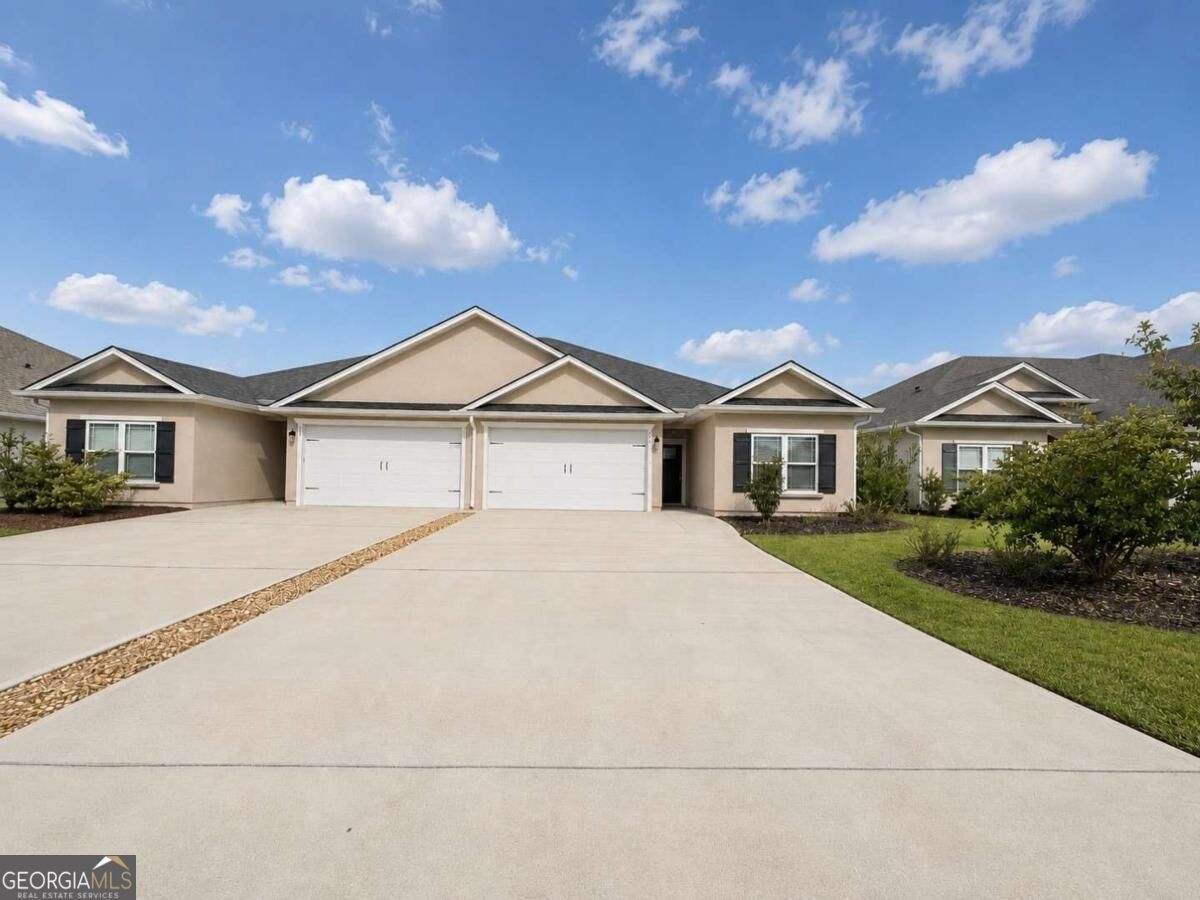 152 The Villas Way Property Photo 1