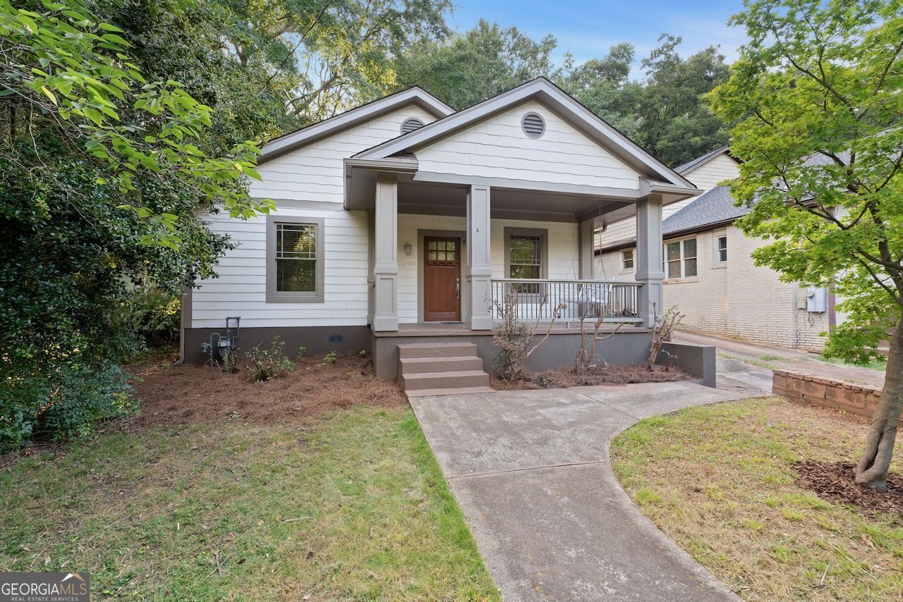 8 Whitefoord Avenue Ne Property Photo 1