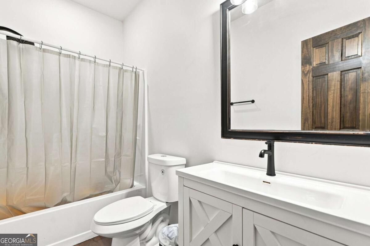 180 Red Plum Drive Property Photo 27