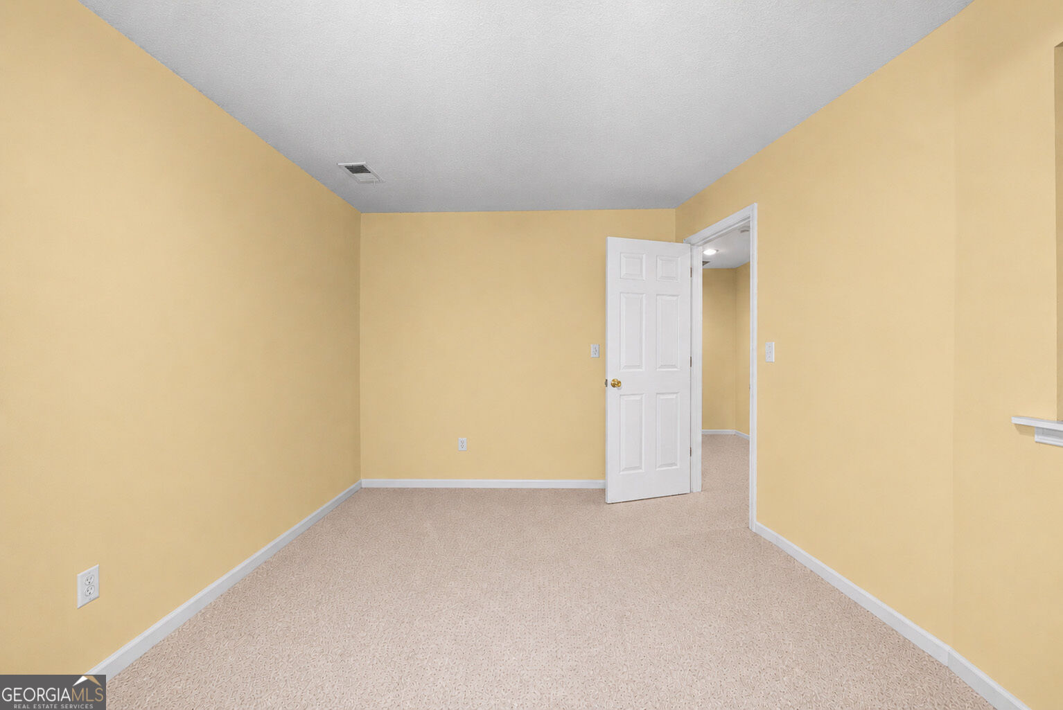11 Harbor Lane Property Photo 23