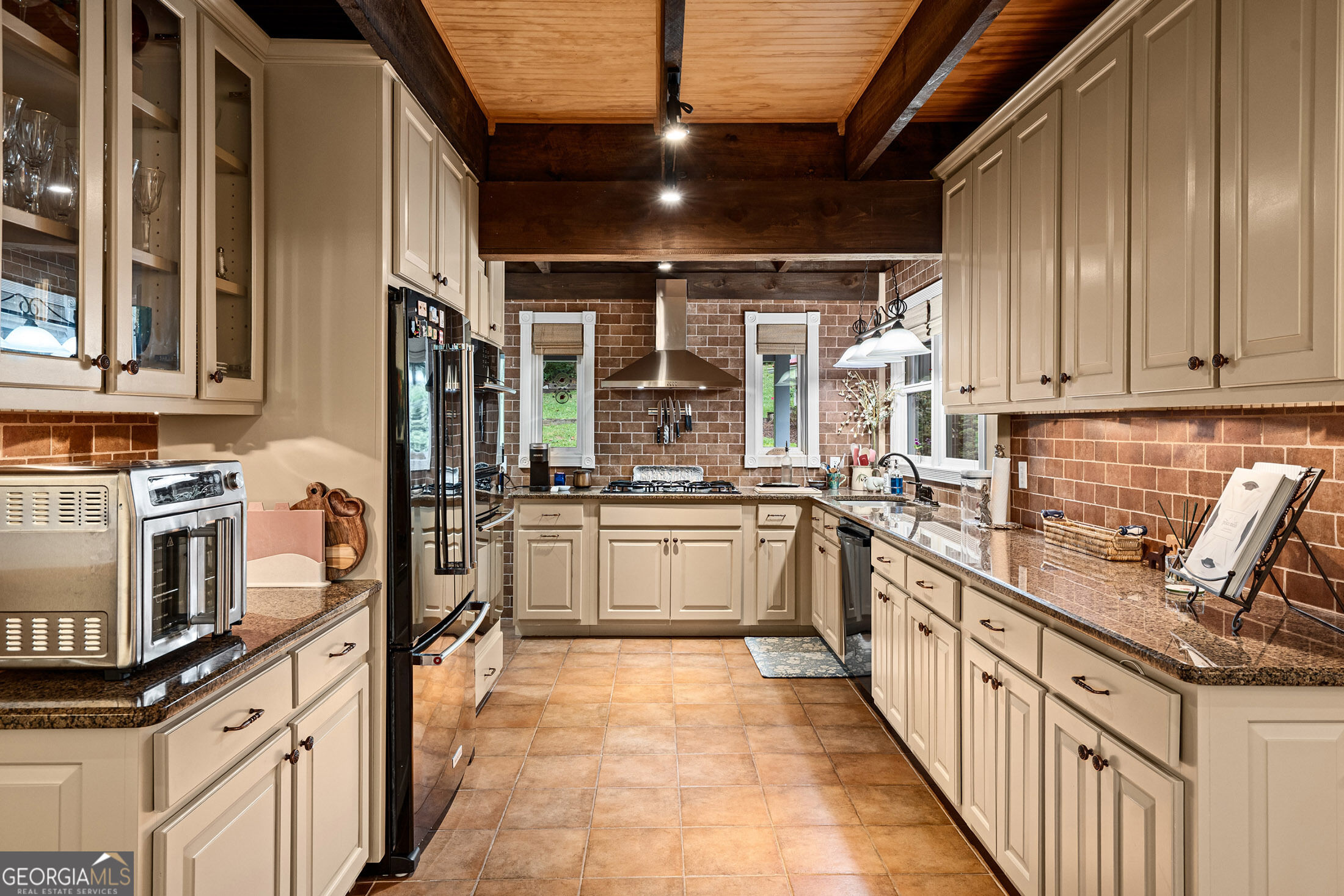 5432 Wolffork Road Property Photo 12