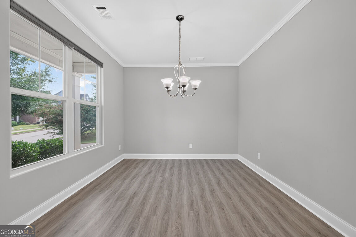 1202 Lincoln Lane Property Photo 6