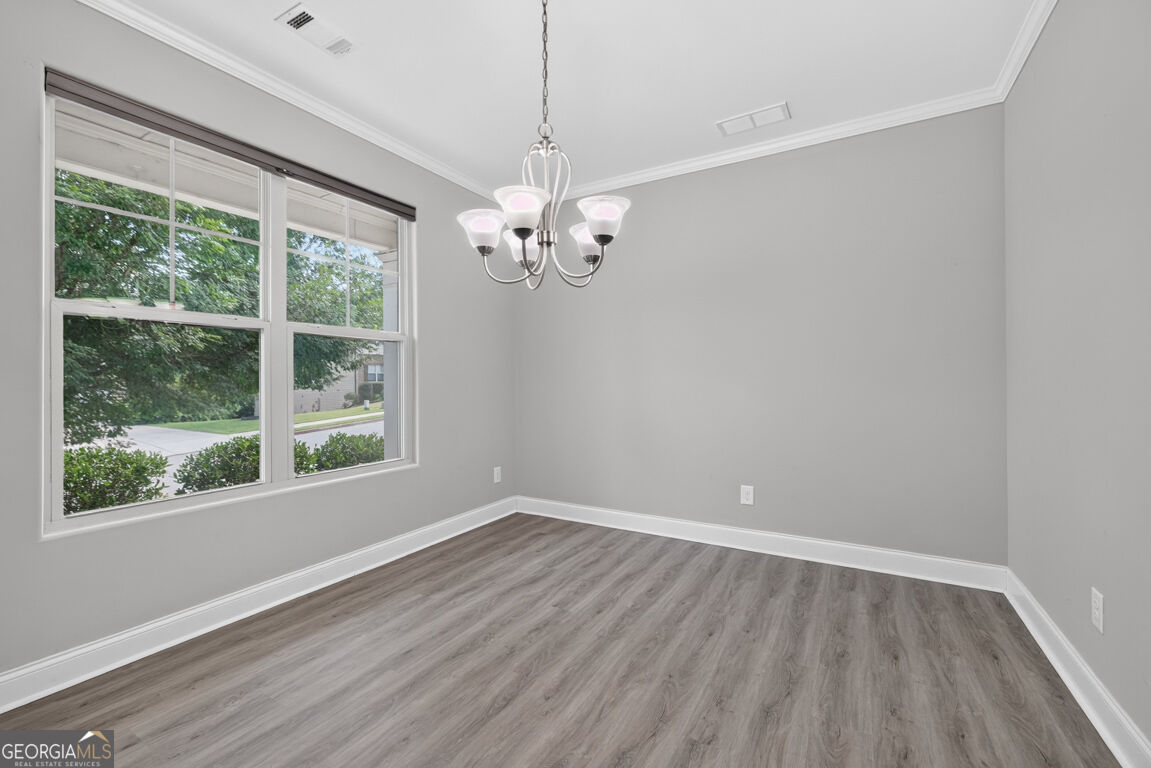 1202 Lincoln Lane Property Photo 8