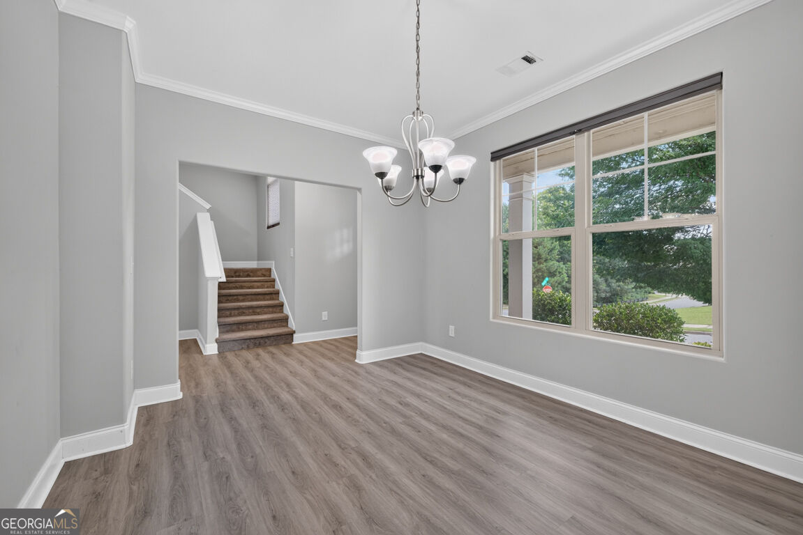 1202 Lincoln Lane Property Photo 9