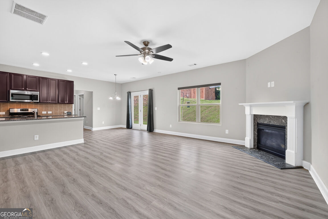 1202 Lincoln Lane Property Photo 12