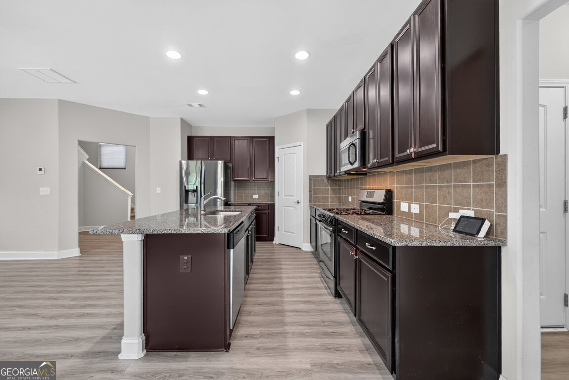 1202 Lincoln Lane Property Photo 15