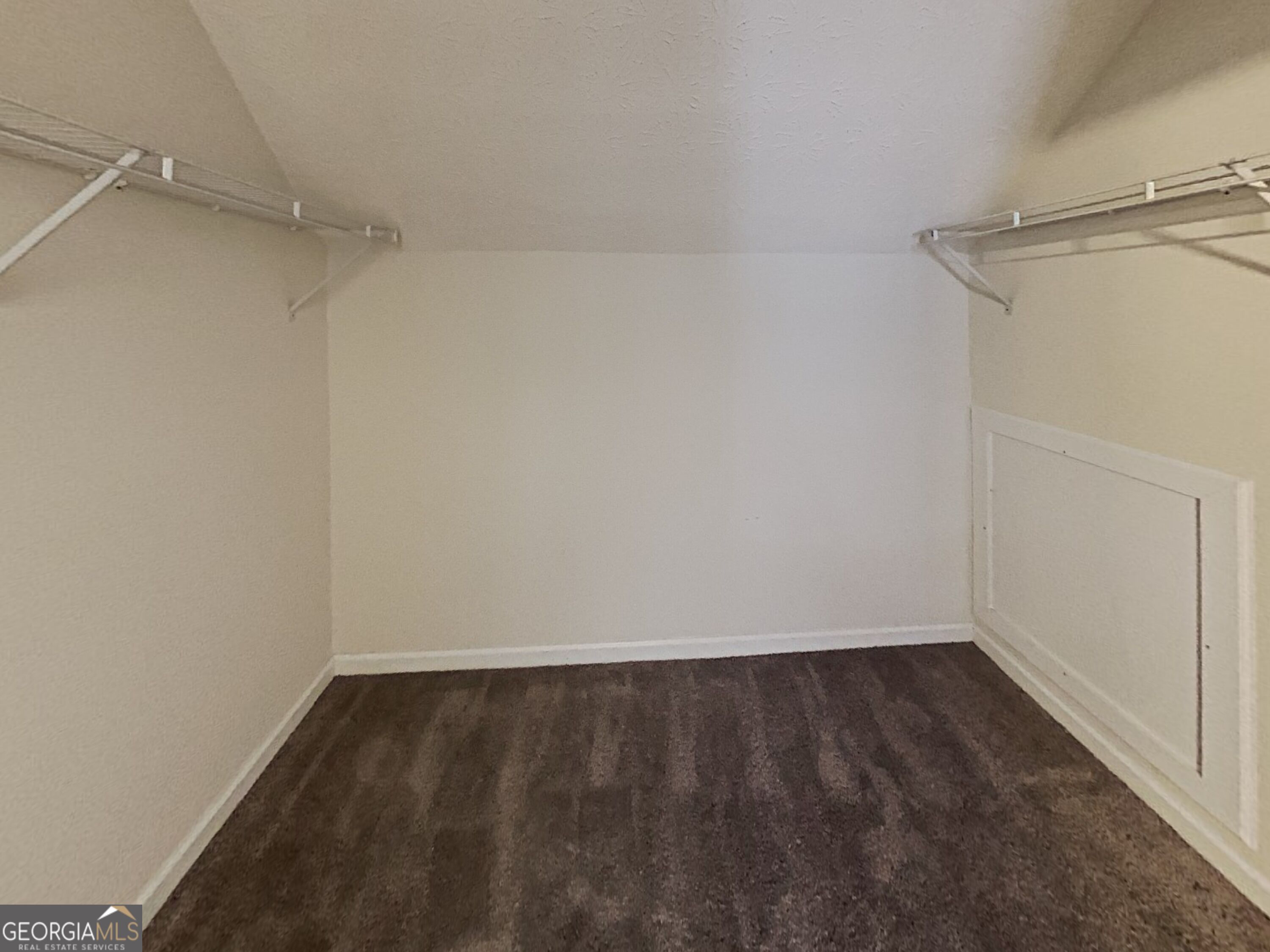 160 Long Drive Property Photo 17