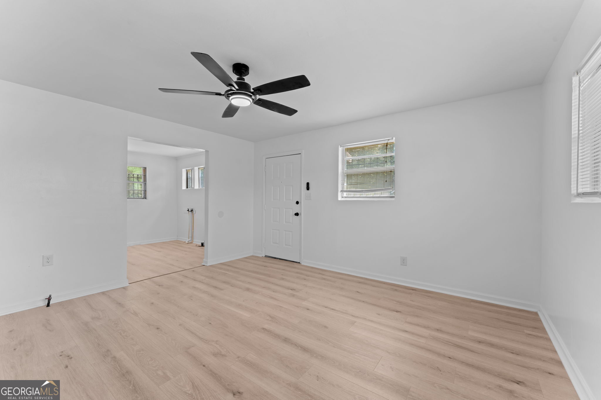 801 E Church Street Property Photo 6