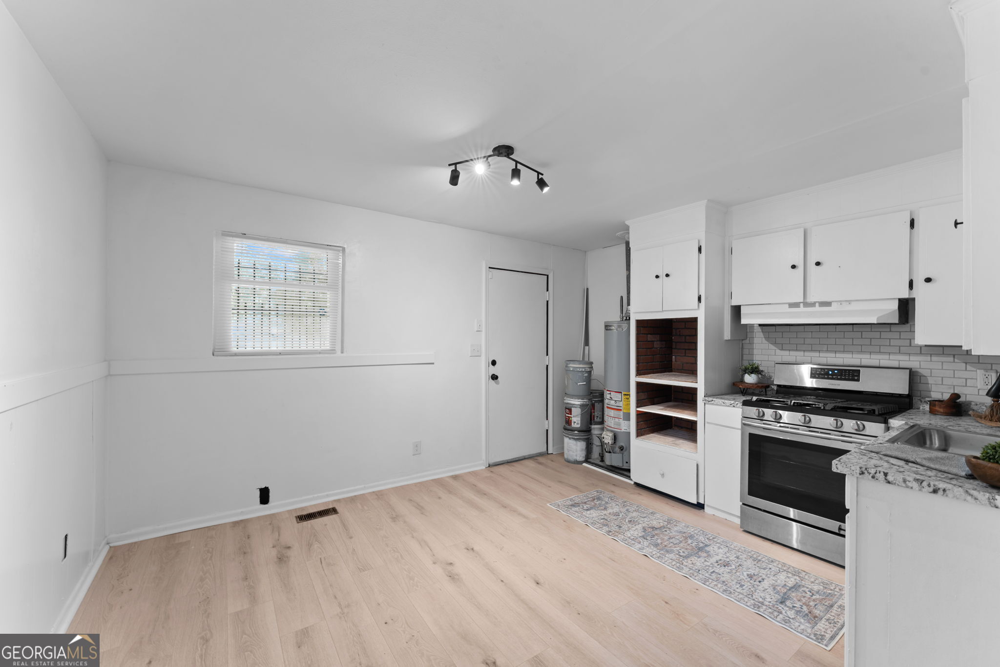801 E Church Street Property Photo 29
