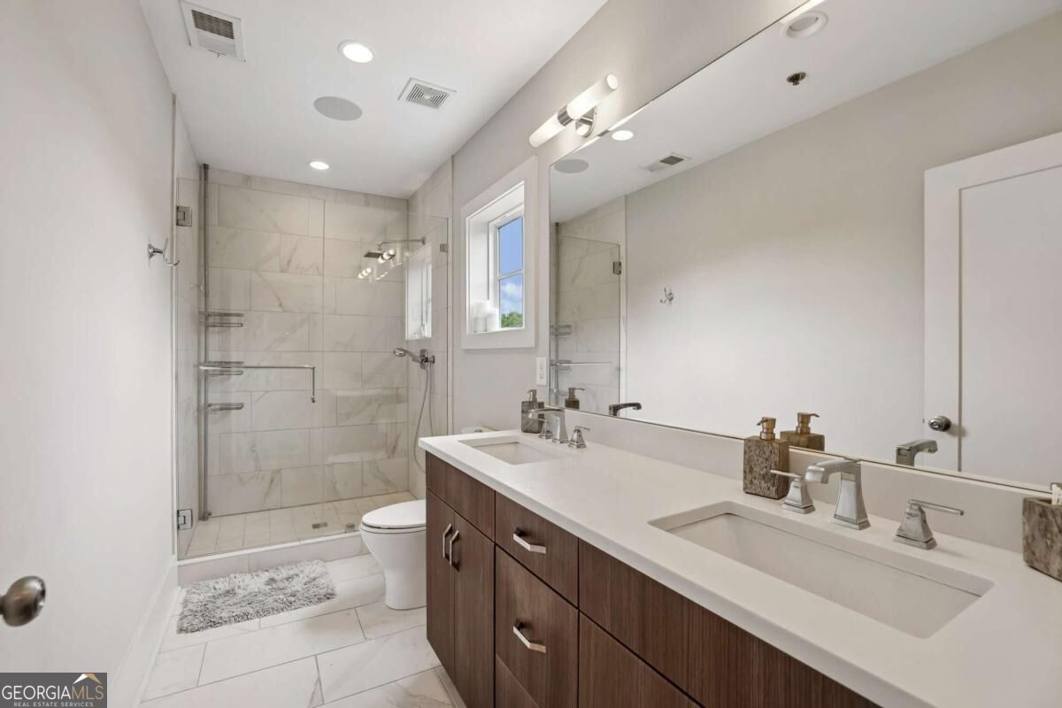 307 Canton Way Property Photo 22