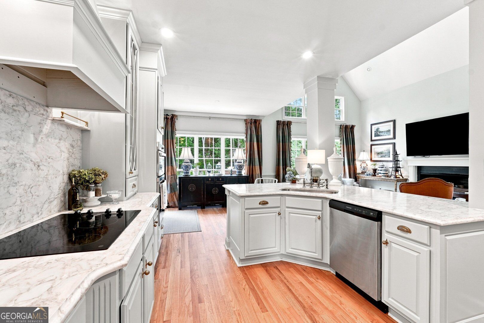 301 Stonebridge Boulevard Property Photo 10