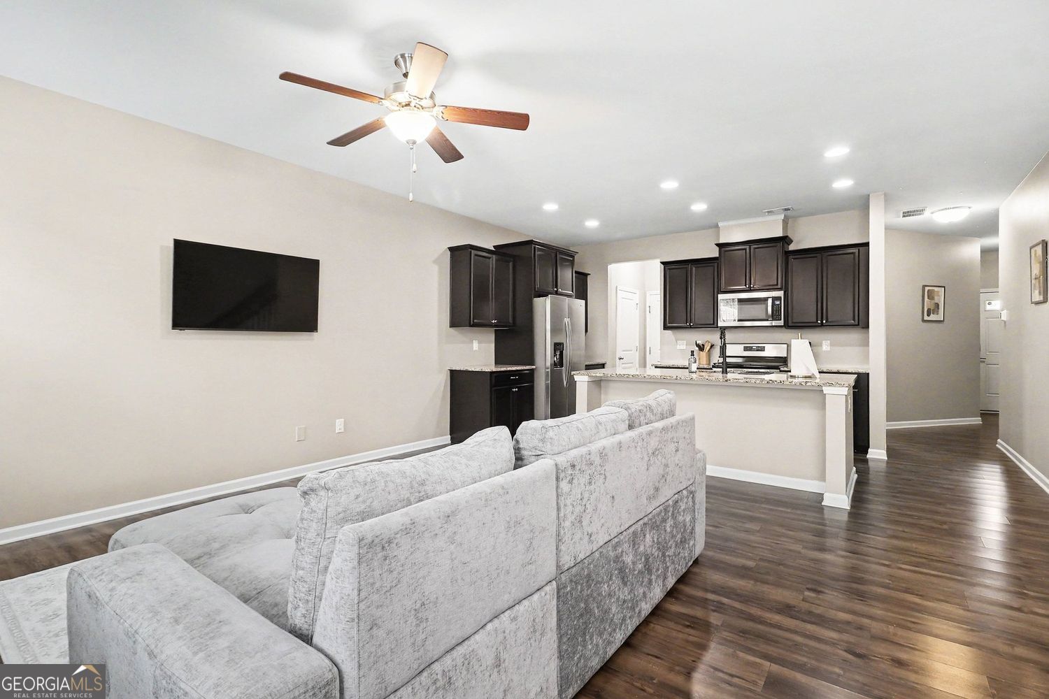 6131 Centennial Run Property Photo 4