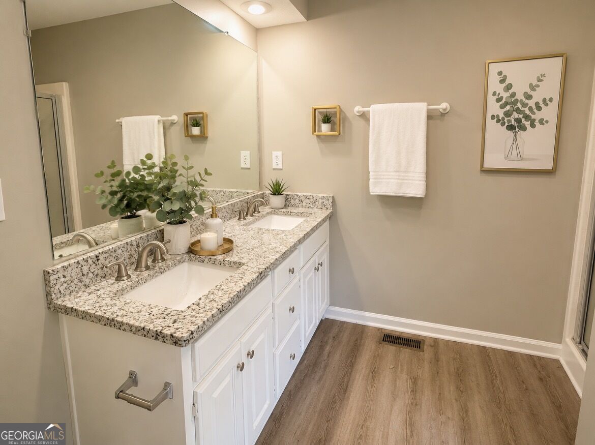 3063 Vineyard Way Property Photo 6