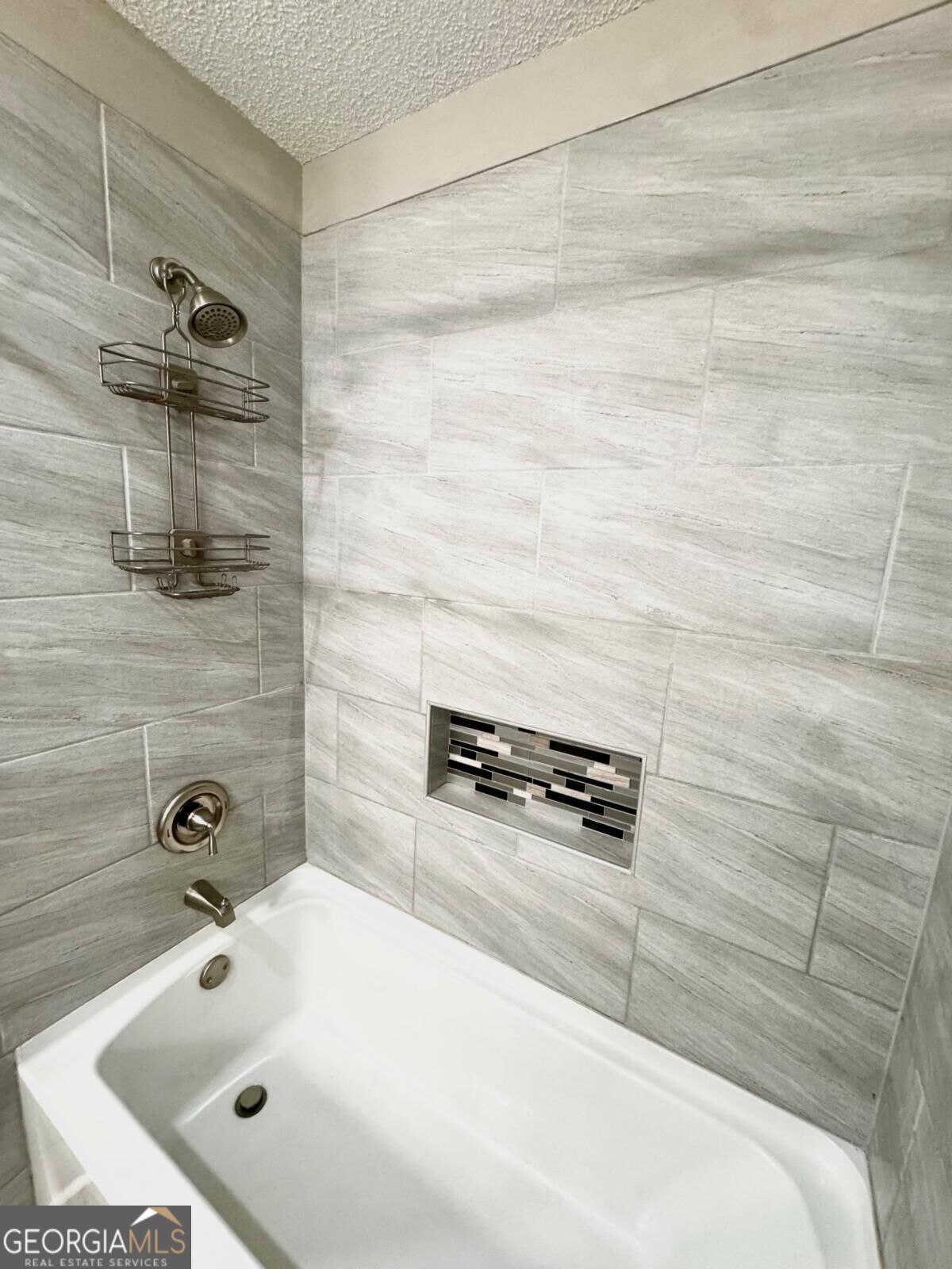271 Thomas Circle Property Photo 7
