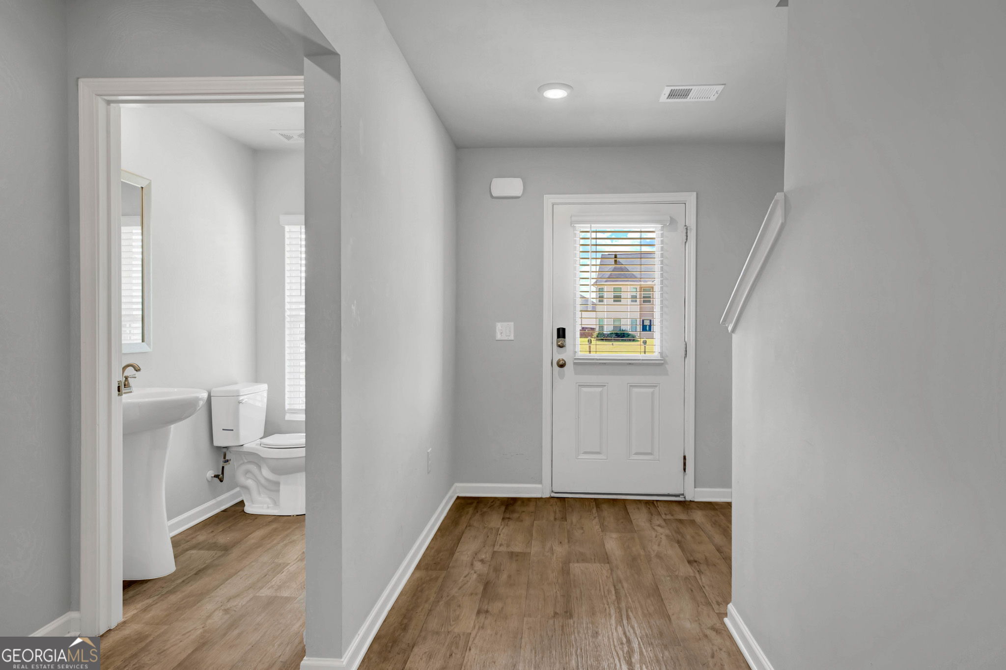 750 Clydes Way Property Photo 6
