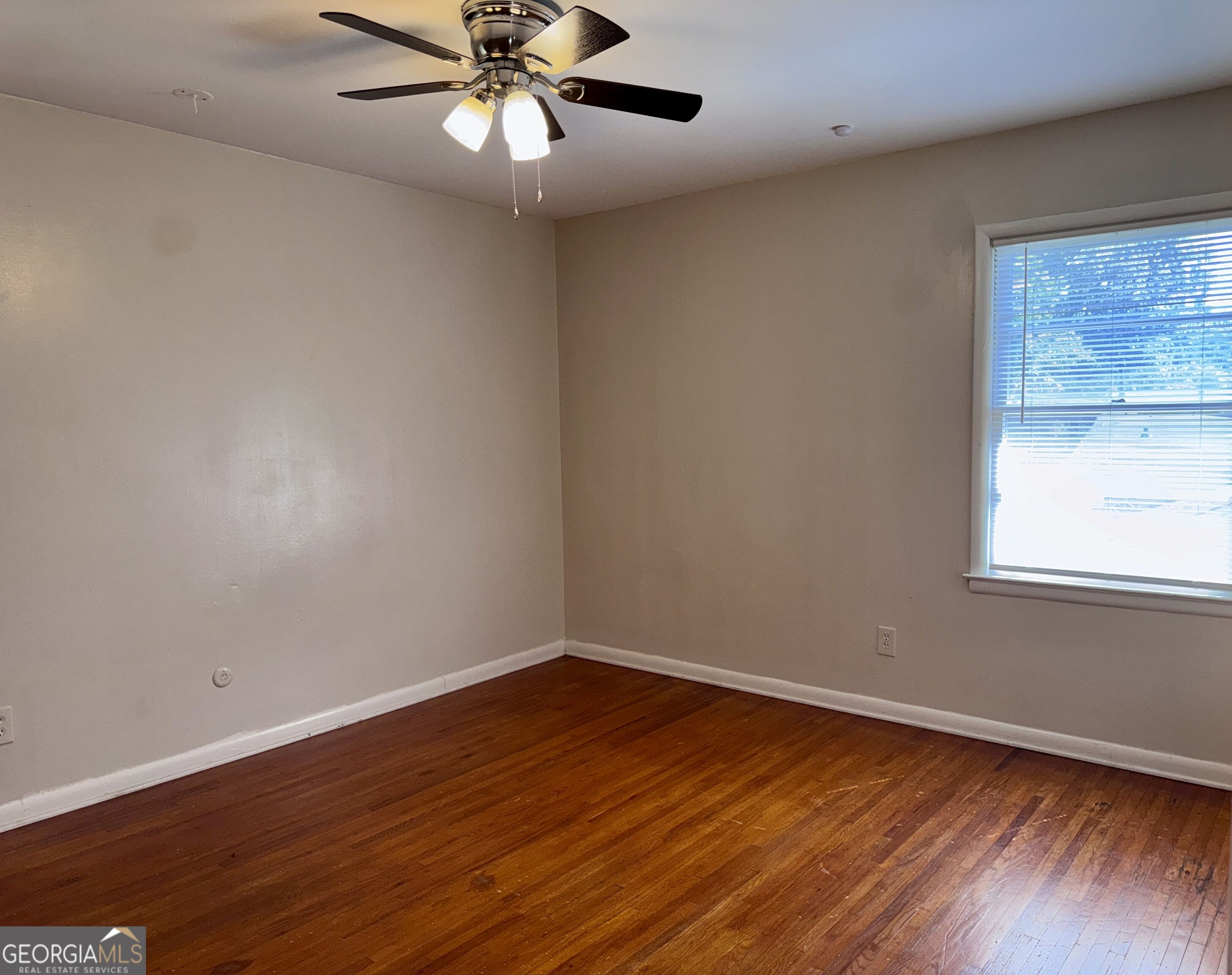 430 Windsor Drive Property Photo 12