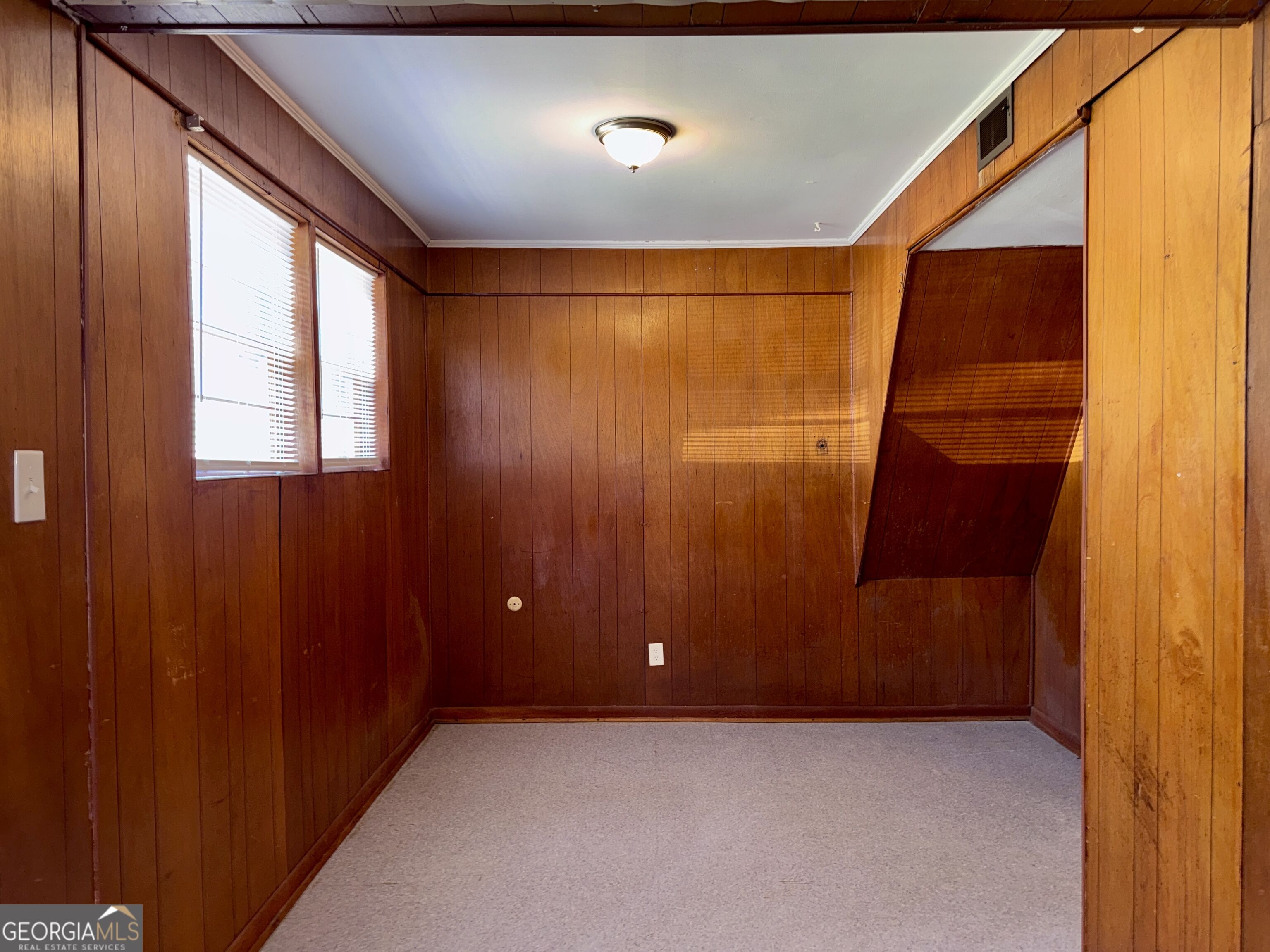 430 Windsor Drive Property Photo 15