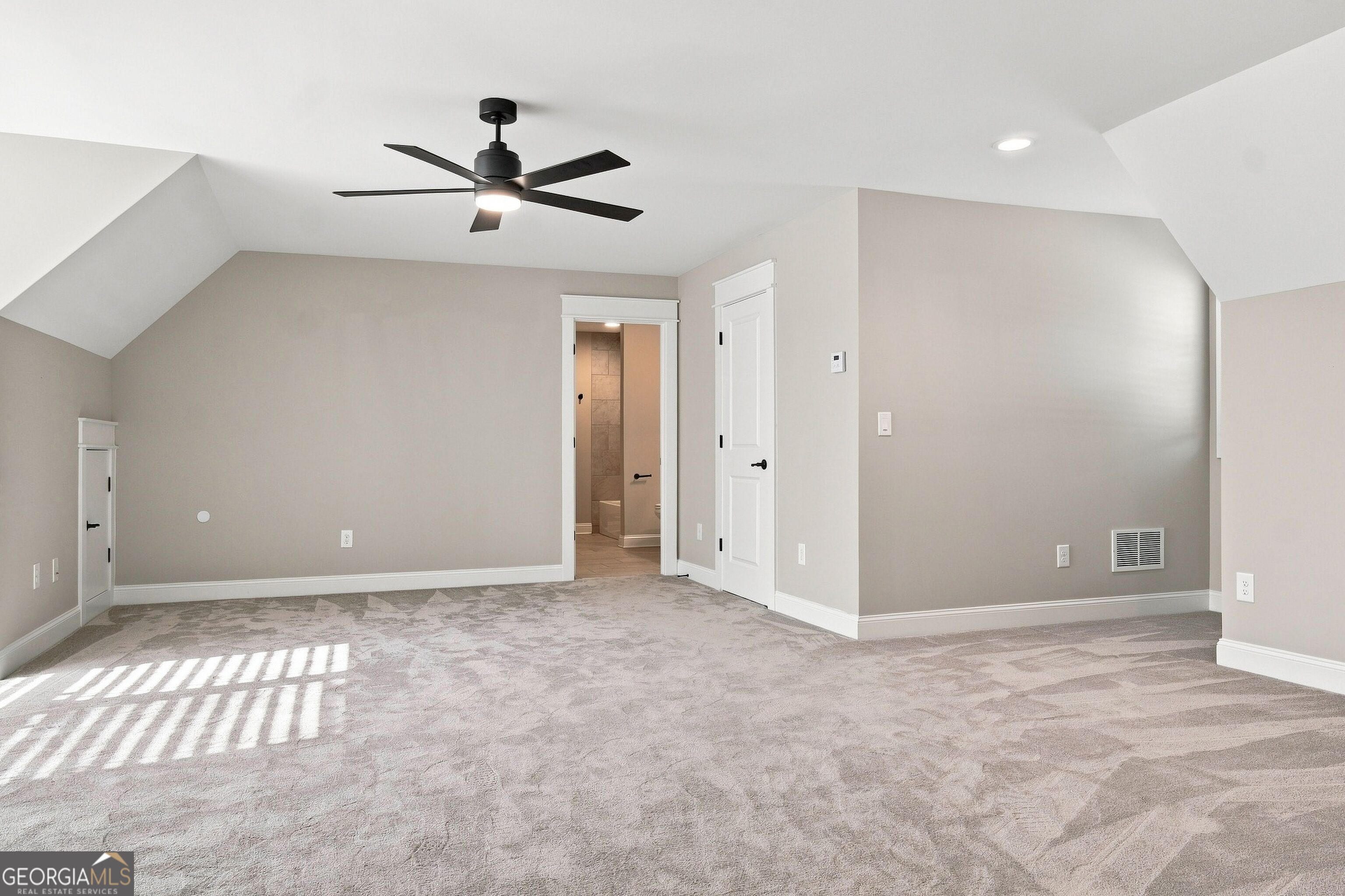 806 Magnolia Walk Property Photo 15