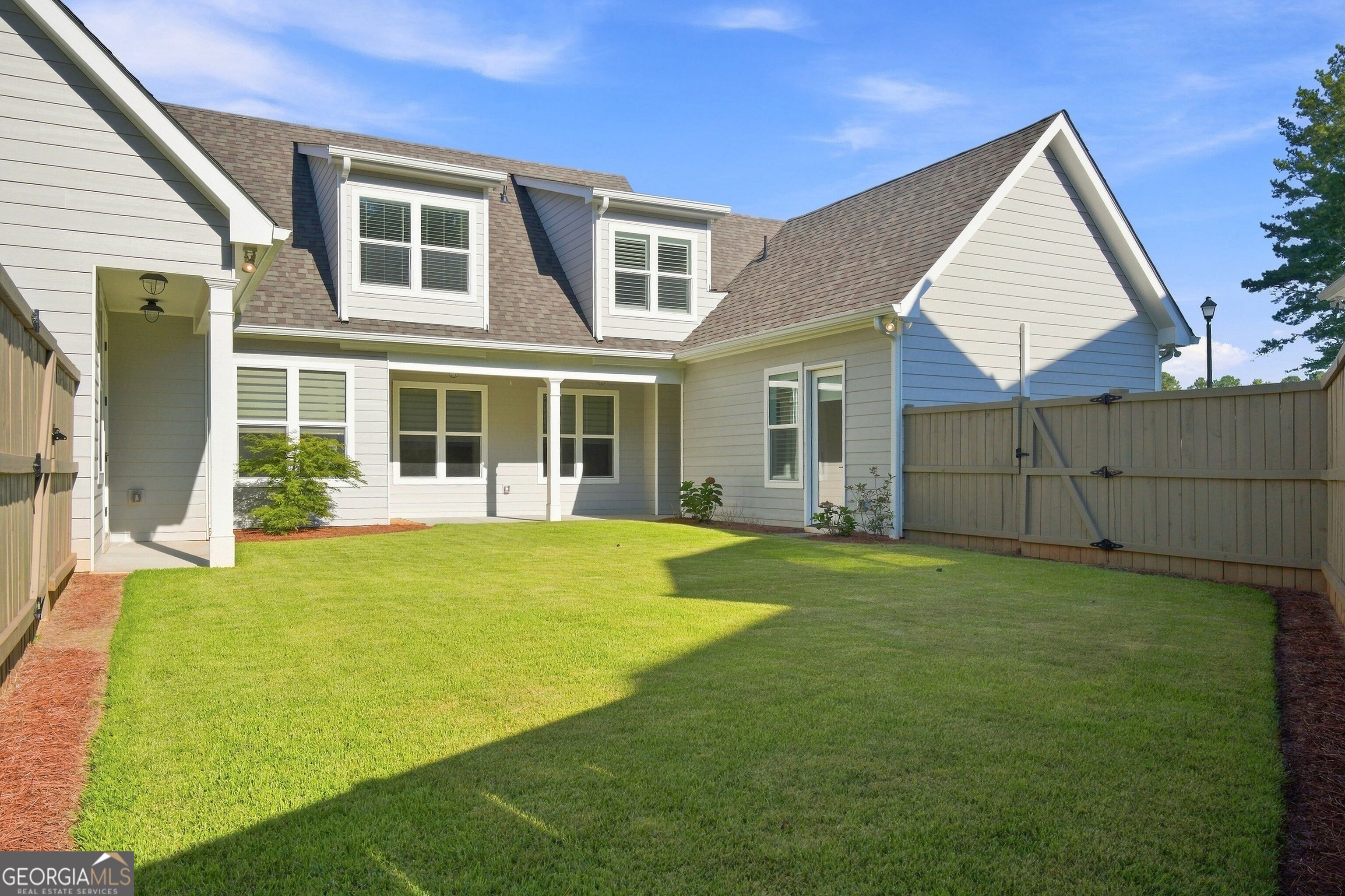 806 Magnolia Walk Property Photo 23