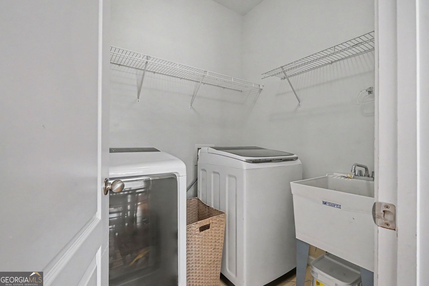 825 Grand Ivey Place Property Photo 10