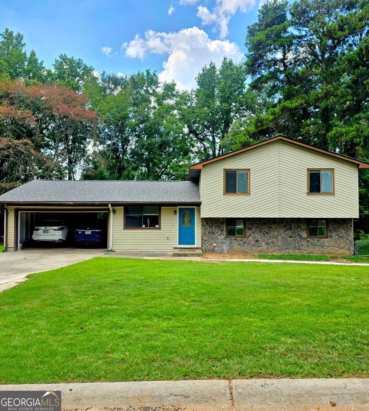 2514 Rhoanoke Drive Property Photo 1