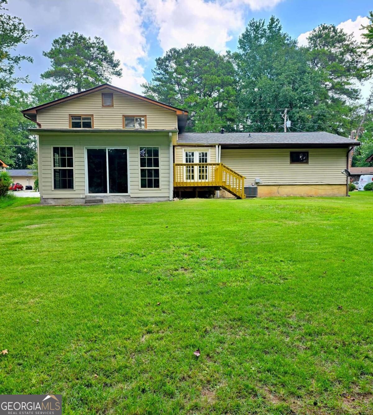 2514 Rhoanoke Drive Property Photo 9
