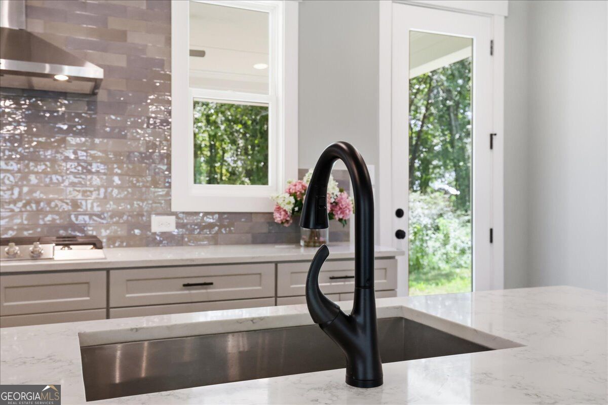 327 Springtime Way Property Photo 24
